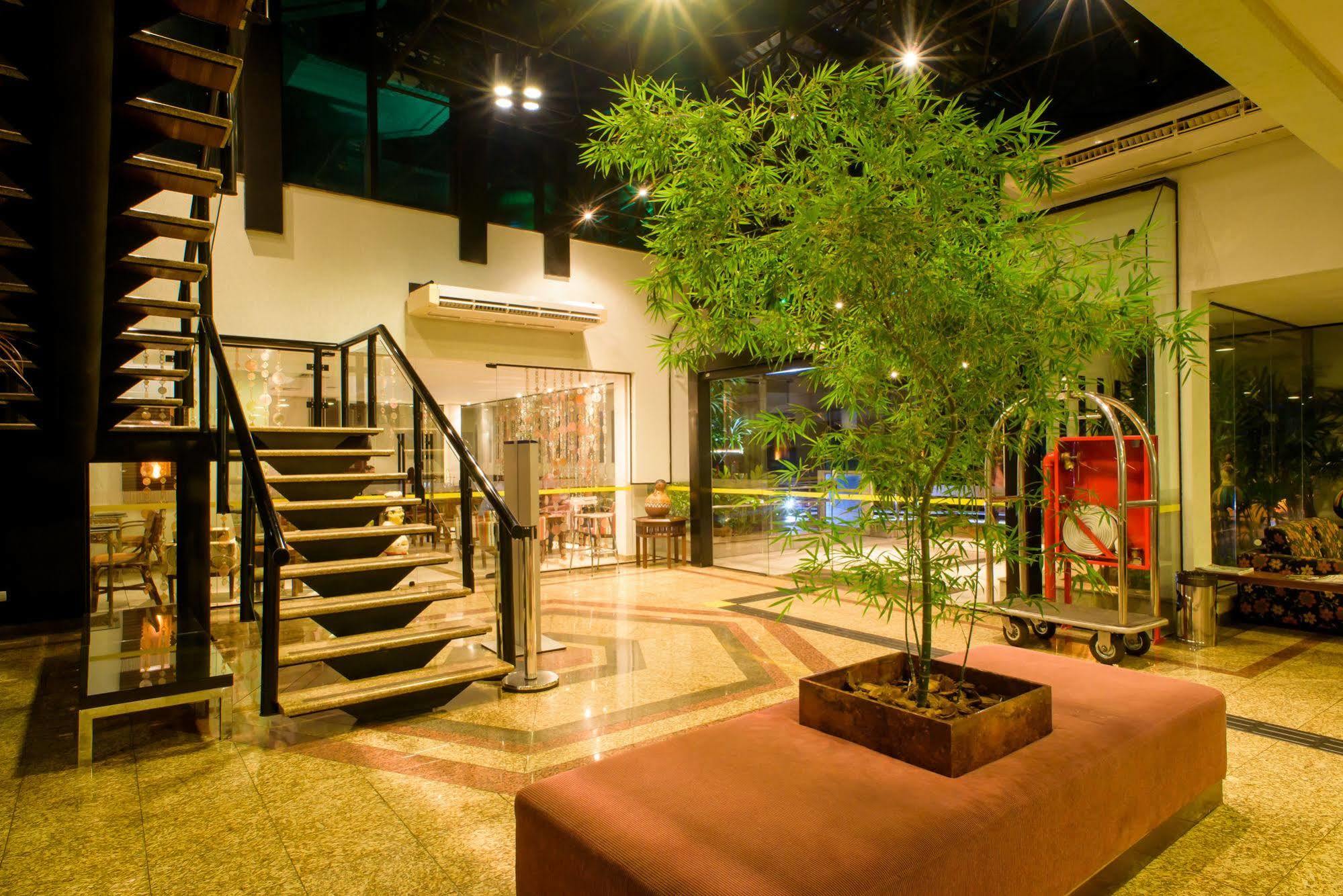 Bahamas Suite Hotel Campo Grande  Buitenkant foto